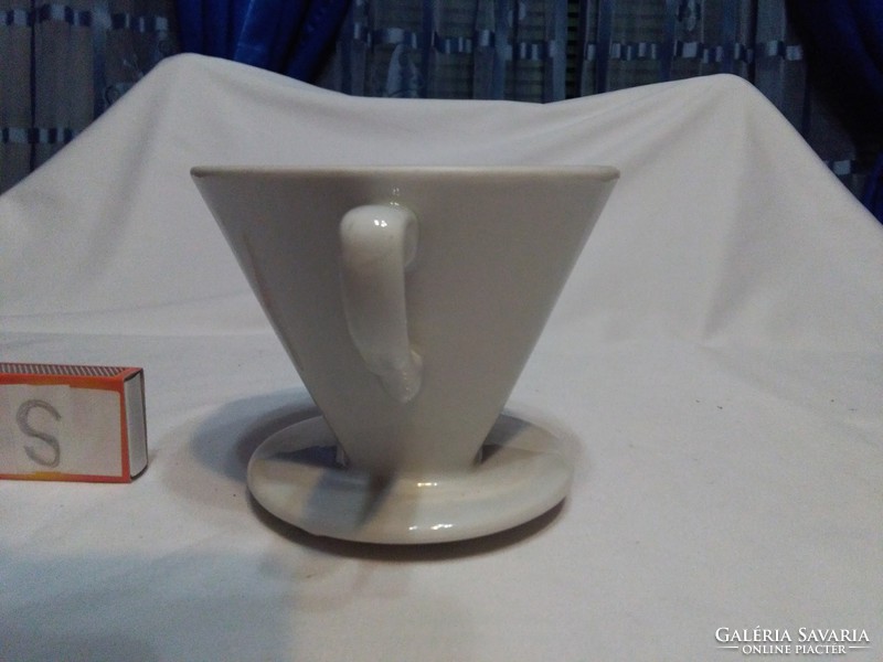 Langenthal porcelán teaszűrő
