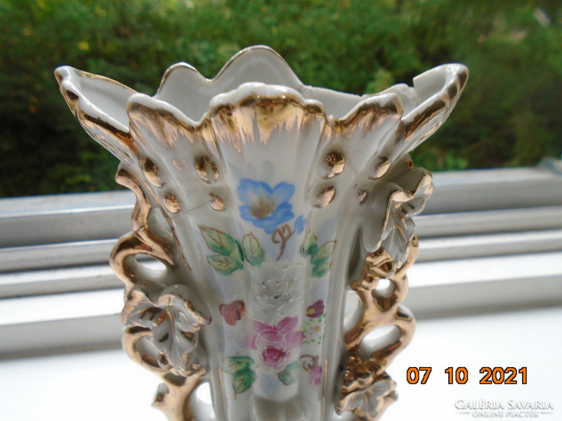 Antik Limoges legyező váza kézzel festett virág és plasztikus szőlő mintákkal ,benyomott jelzéssel