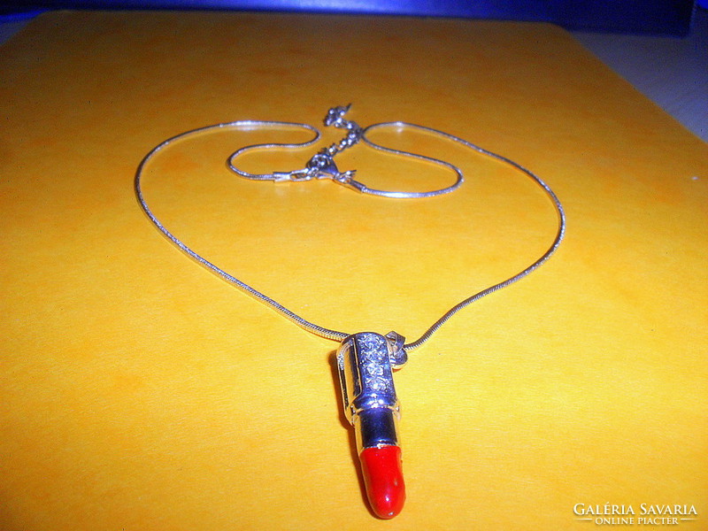 Lipstick pendant zirconia stony Tibetan silver vintage necklace