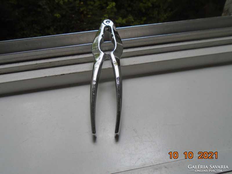 Brand new fgb italy chromed stainless steel tongs for opening seafood, nuts, chestnuts