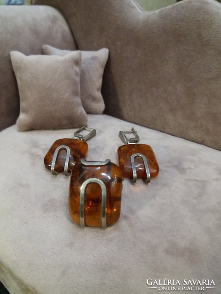 Polish amber, jewelry set