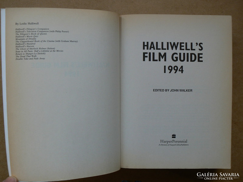 Halliwell's film guide, John Walker 1994, book in good condition