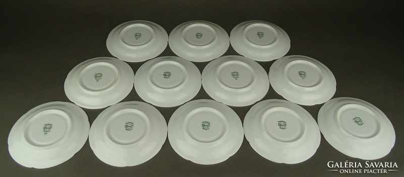 1G121 Régi jelzett virágmintás Bavaria porcelán csészealj 12 darab