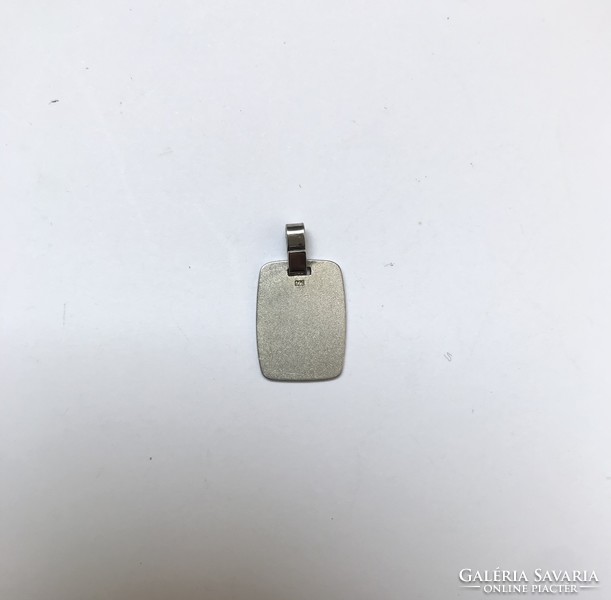 Engravable silver pendant