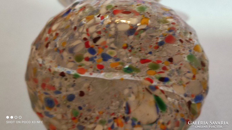 LEÁRAZTAM!!! Muránoi kis méretű ezer színű üveg váza füles kiöntő sérült