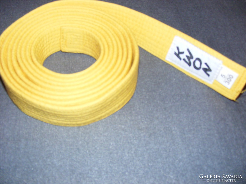 Kwon belt yellow, 300 cm new, martial arts, sports