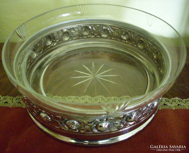 Silver-plated rose serving with polished glass insert