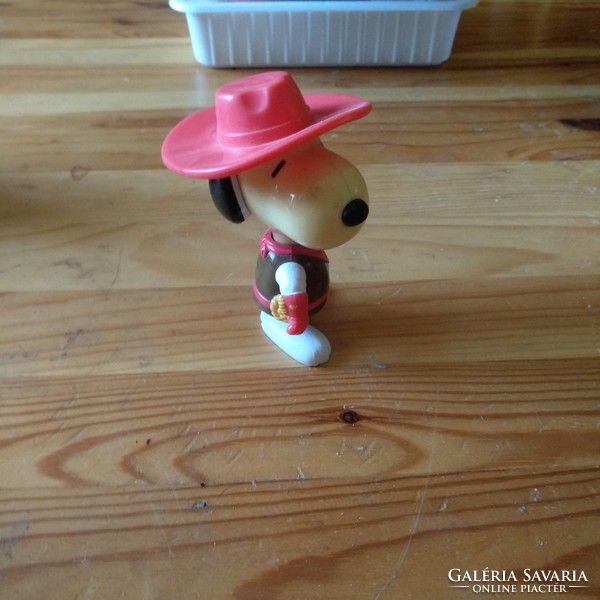Snoopy figure, negotiable!