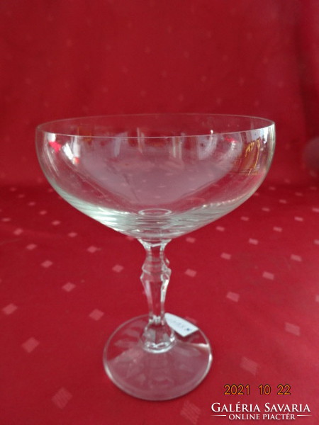 Glass of champagne, height 13 cm, diameter 10 cm. He has!