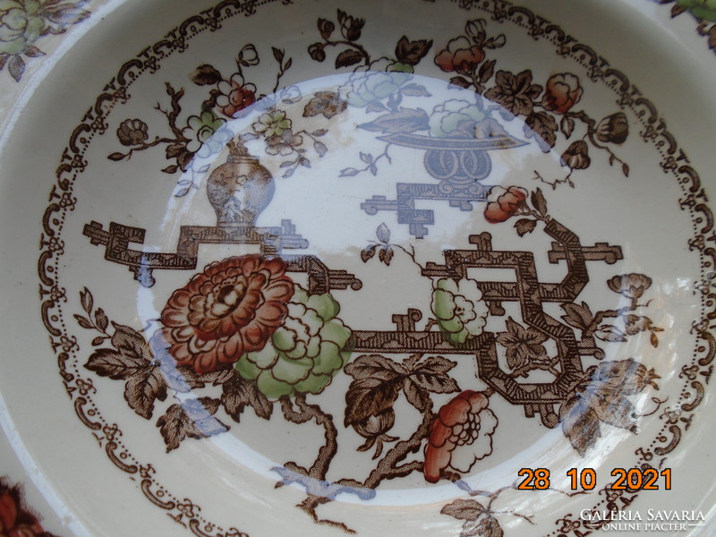 Antique crown ducal English porcelain plate with sinicizing formosa patterns, convex fruit patterns,