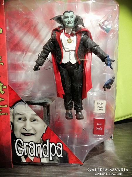 Action figure diamond select grandpa