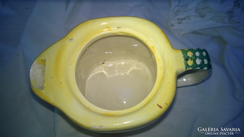 Apple mot. Milk pouring ceramic serene stain