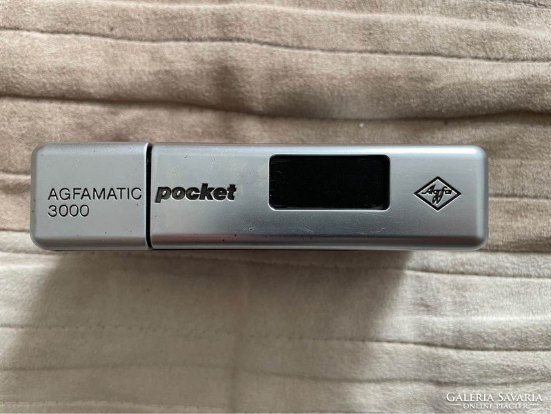 Retro pocket camera / works