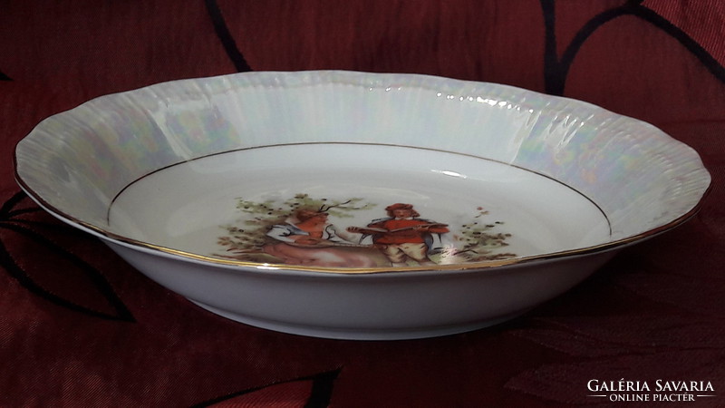 Romantikus jelenetes porcelán tányér
