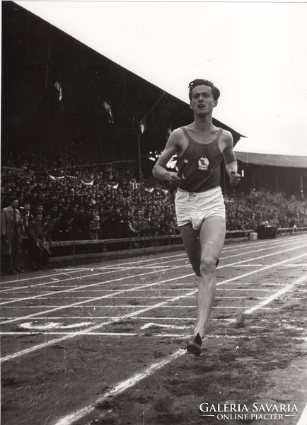 Sándor Iharos (1930-1996) Hungarian middle and long distance runner