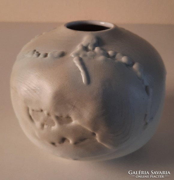 Hőllóháza studio-line porcelain decorative vase, Bakó-Hetey rozália design biscuit vase