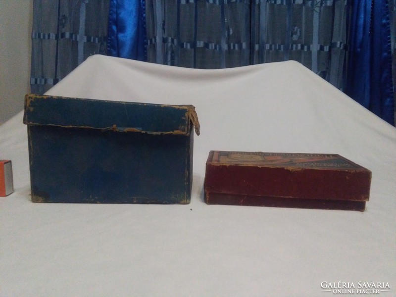 Két darab régi doboz - Szmena 6 fényképzőé és Solingen kézi hajvágóé