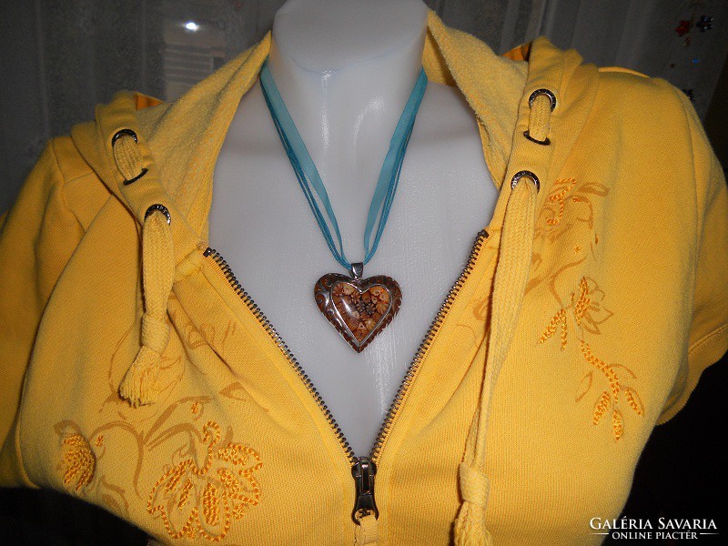 Muránói szív medál -  925 ös ezüst indás foglalatban