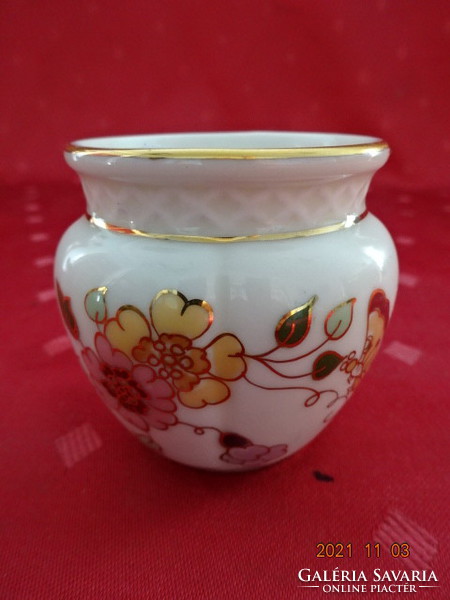 Zsolnay porcelain vase with butterfly pattern and gold border. He has!