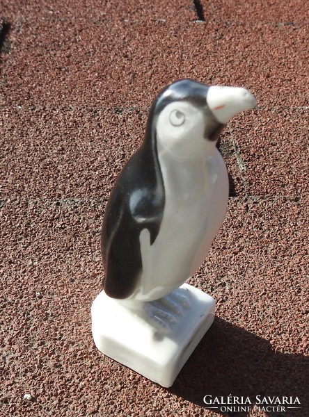 Aquincumi hand painted penguin bird figurine