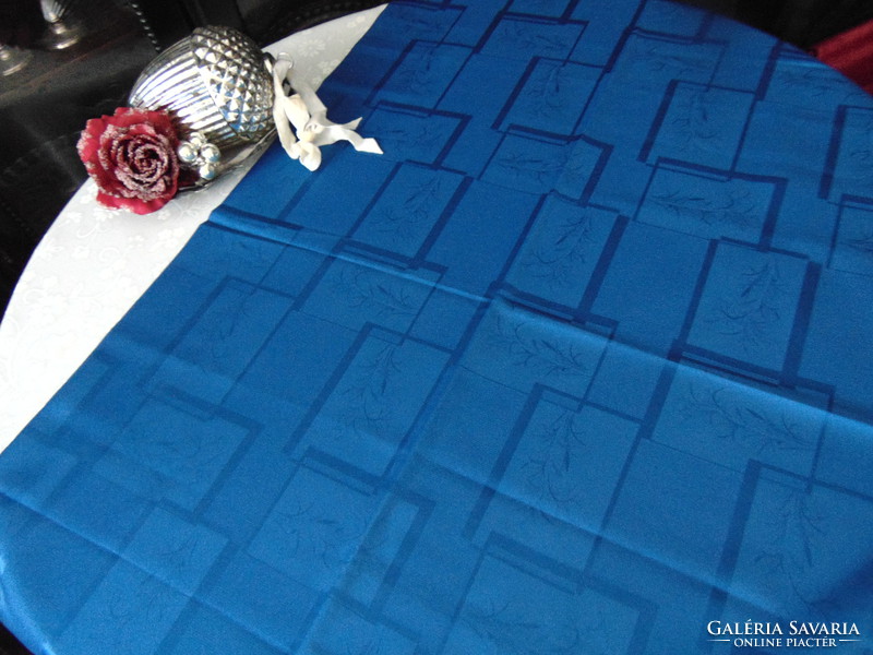 Dark royal blue elegant silk tablecloth 156 x 220 cm oval!