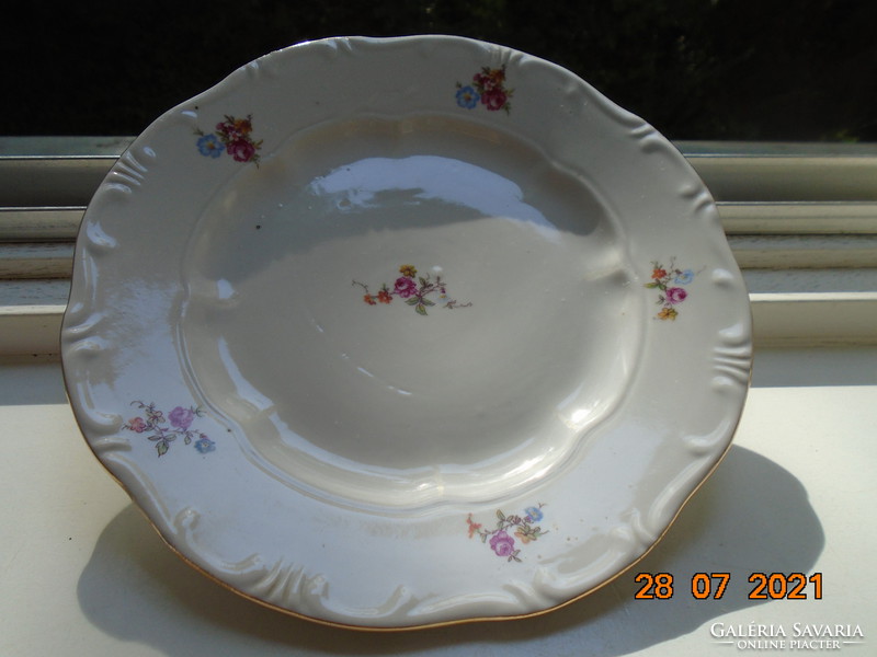 Zsolnay embossed floral cake plate with imprinted mark 19.5 cm