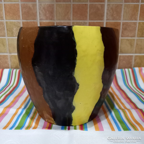 Ceramic retro striped flowerpot