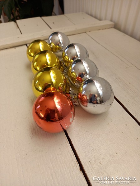 Retro, old, glass Christmas tree decorations_balls