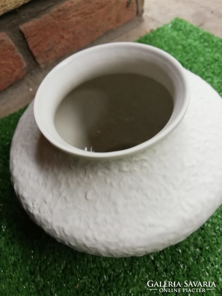 Metzler & ortloff white chubby porcelain vase