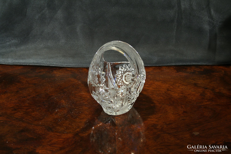Csiszolt kristály kosár 10x7x9cm kis üveg kosár bobonier kínáló