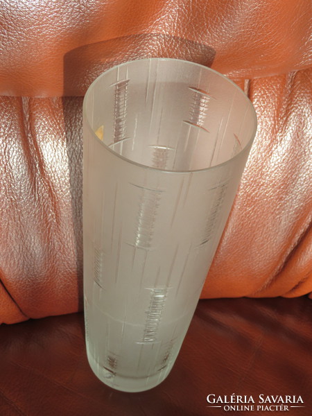 Német, VEB Kunstglas Arnstadt jelzett csiszolt üveg váza
