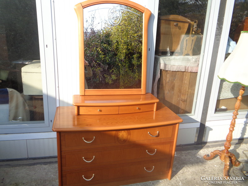 Chest of drawers with mirror