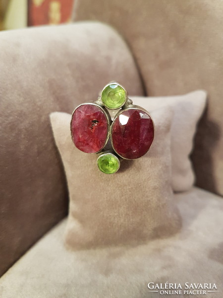 Silver ring with root emerald and root ruby
