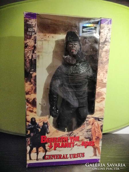 Action figure film character, planet of the apes, general ursus