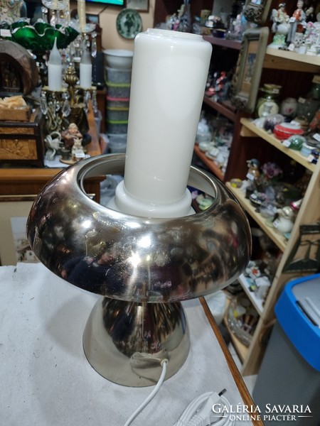Art deco handicraft table lamp