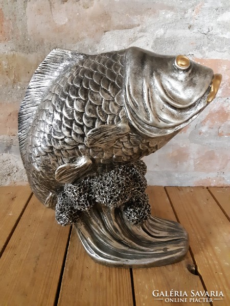 Resin for fish decoration