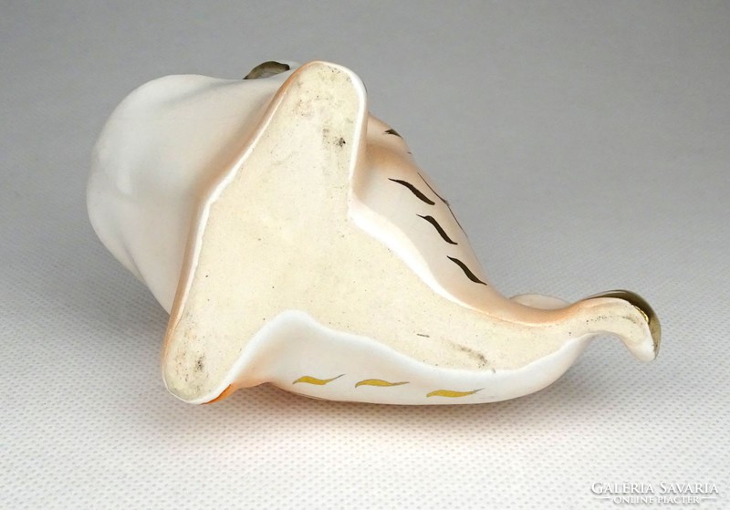 1G708 old unmarked porcelain goldfish