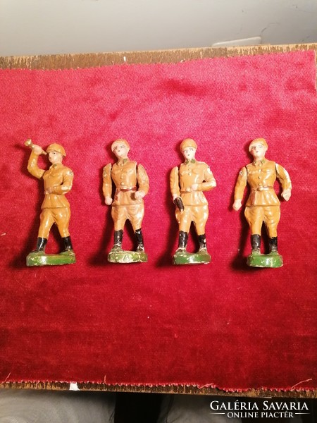 Toy soldiers, mass, Hungarian