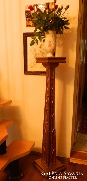 Egyptian damietta pedestal