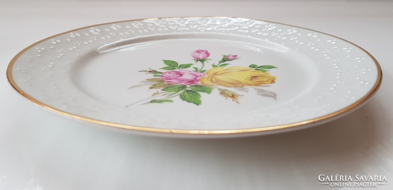 Meißner porcelain plate with hand painted bouquet pattern of vintage pgh 70s