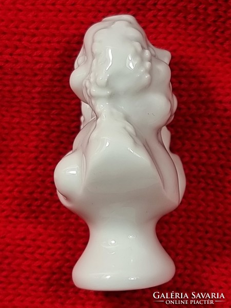 Meisseni festetlen fehér mázas ritka kétarcú talpas mini figura