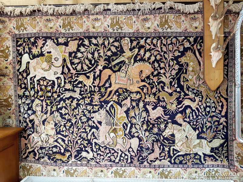 Tabriz Iranian carpet