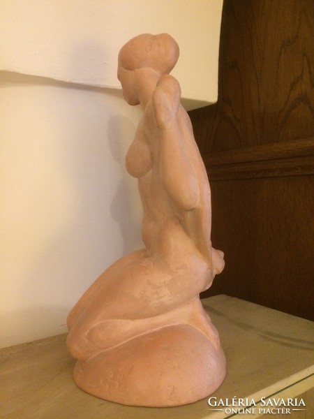 Female nude terracotta, 29 cm high