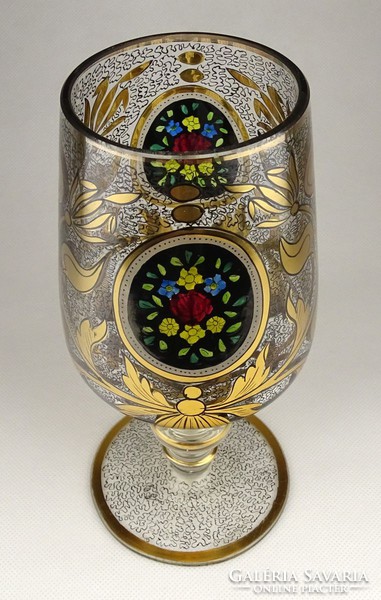 1G902 xix. Century large Biedermeier glass with base