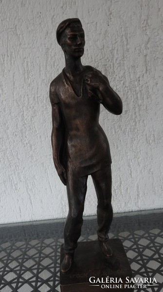 Stöckert Károly : munkás- hatalmas bronzírozott szobor