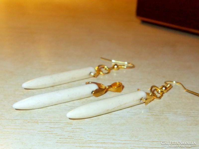 White coral mineral spike gold gold filled jewelry set