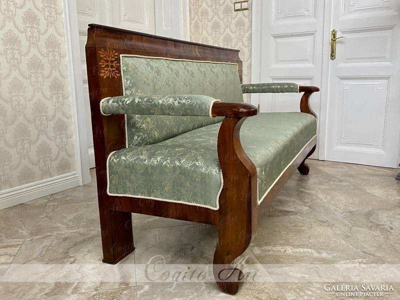Biedermeier kanapé 1850 Restaurált
