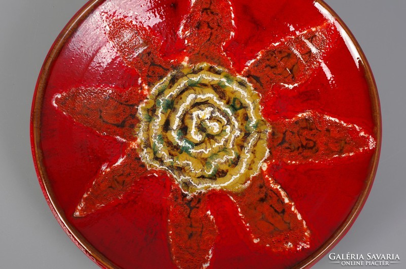 Retro applied art decorative plate