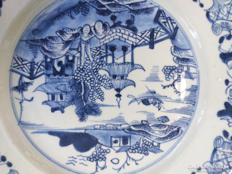 Antik kínai porcelán tányér. Qianlong (1736-1795)