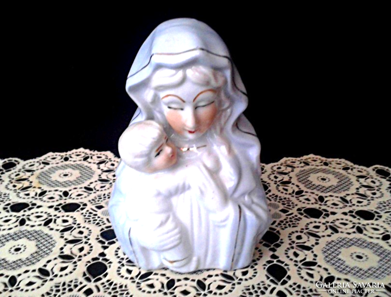 Szűz Mária a kis Jézussal porcelán kegytárgy,brüszt